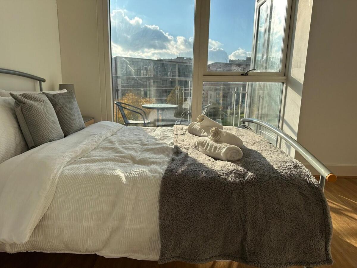 Luxury 1 Bedroom Apartment - City Centre - Balcony - Near O2 Academy Birmingham Ngoại thất bức ảnh